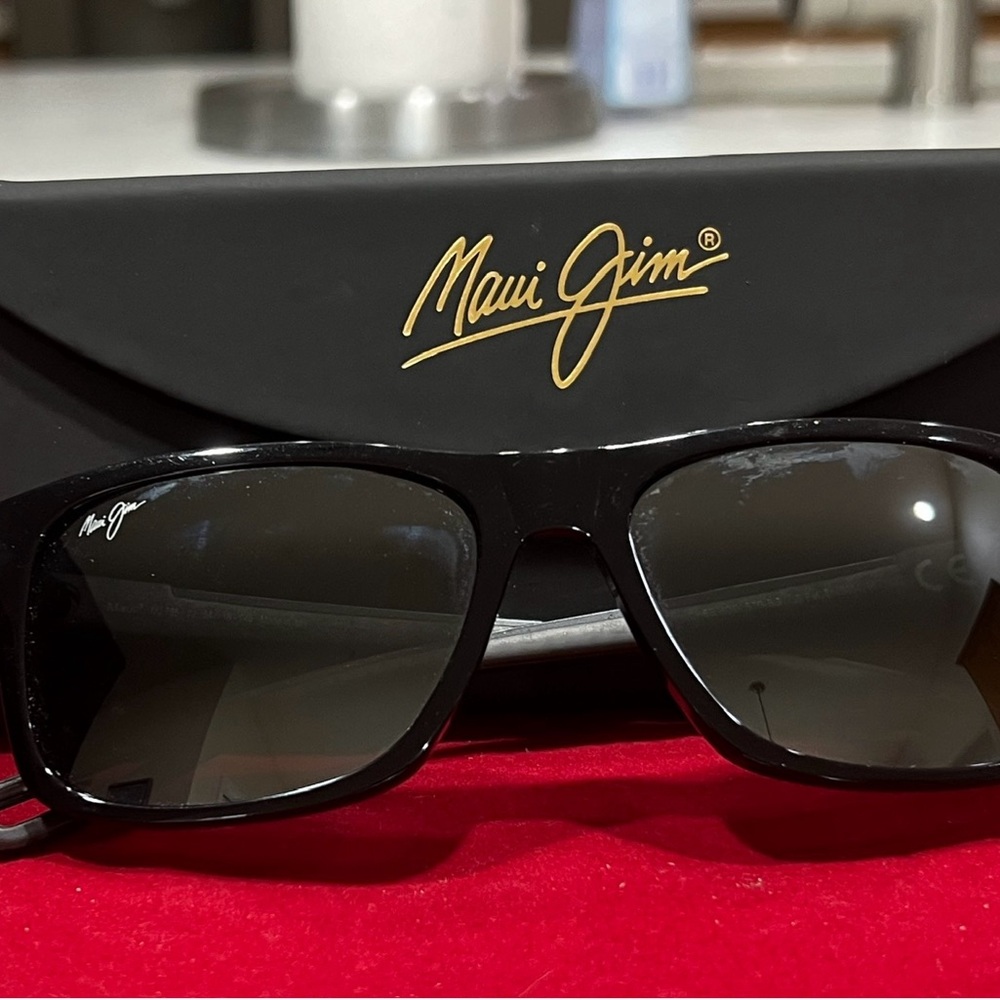 MAUI JIM CHEE HOO! MJ 765-02 POLARIZED SUNGLASSES Black